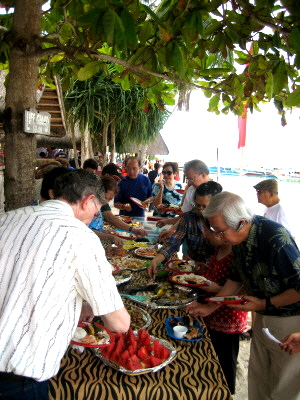 buffet lunch in Pandan Island